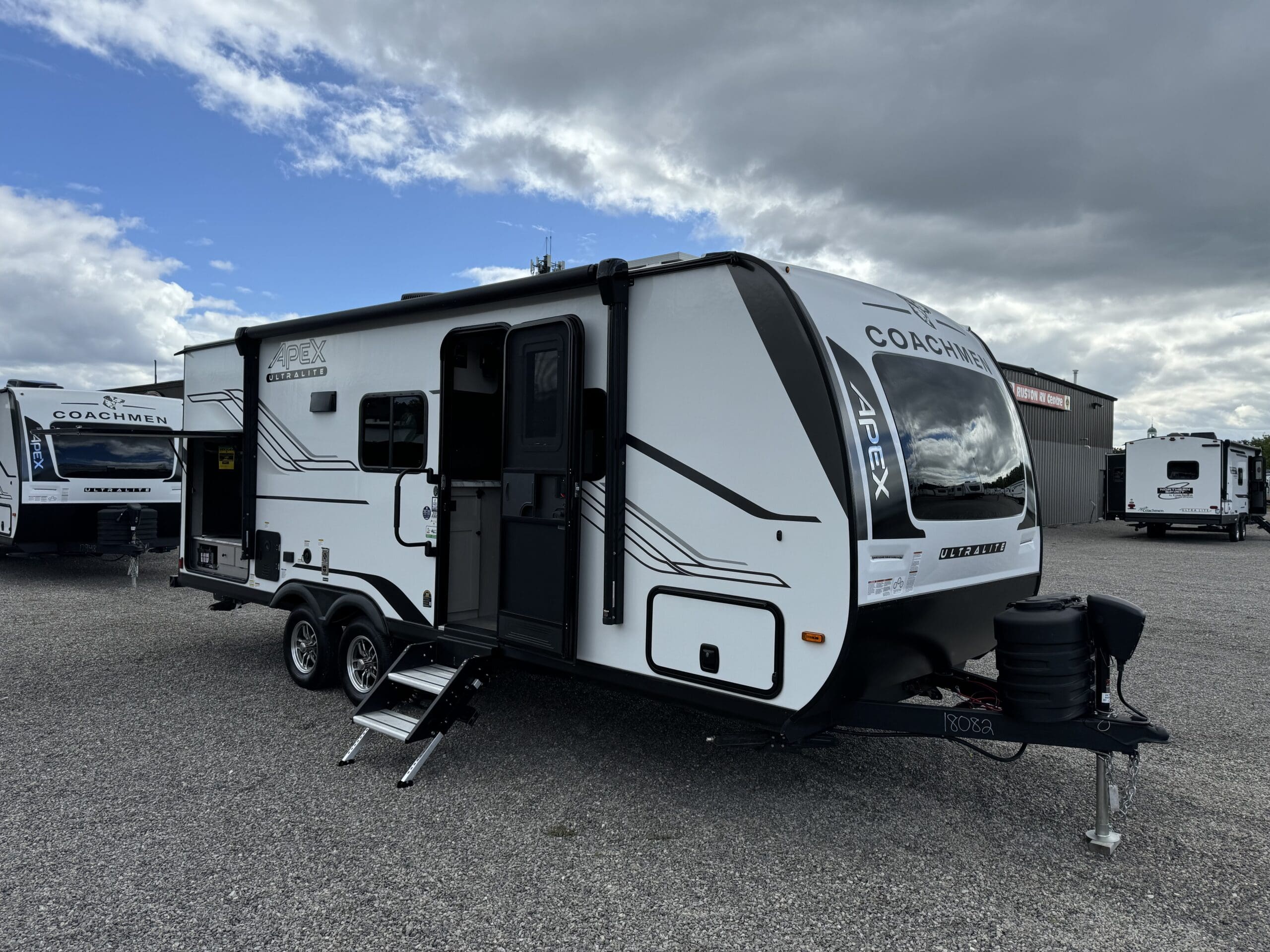 NEW Coachmen Apex 215RBK travel trailer near Hamilton, Ontario